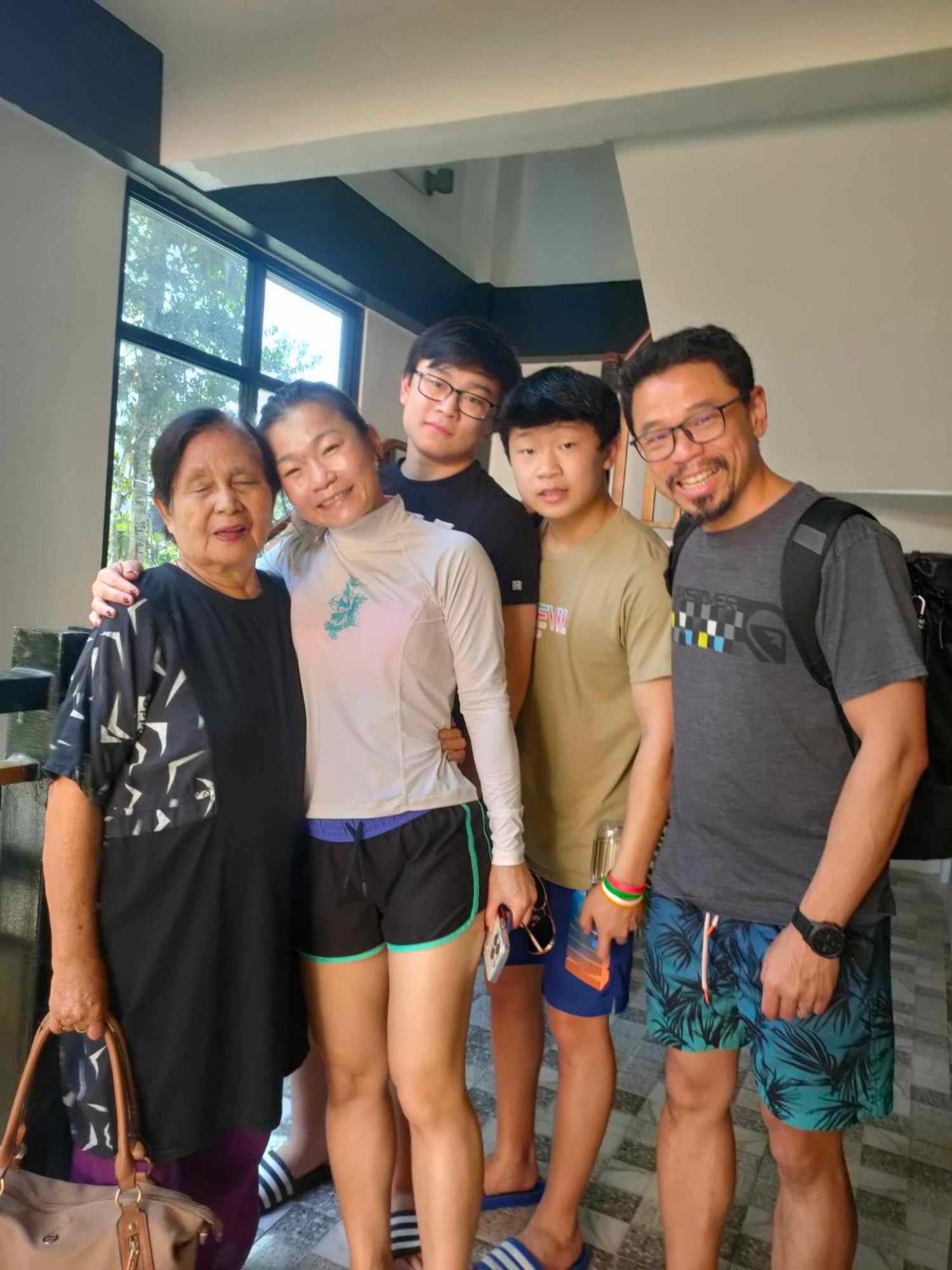 Gbu Loboc River Guesthouse Exterior photo
